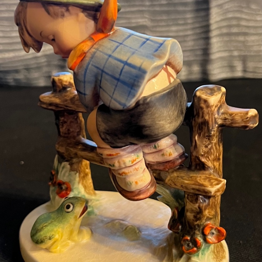 Hummel Collectible - Picture 3 of 7